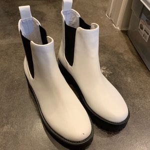 BP white boots